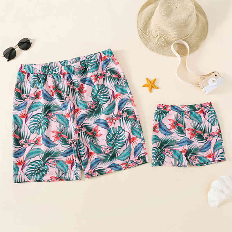 Family Matching Swimsuit Mother Daughter Swimwear Mommy and Me Beach Dress Clothes Outfits Father Son Swim Trunks 210429