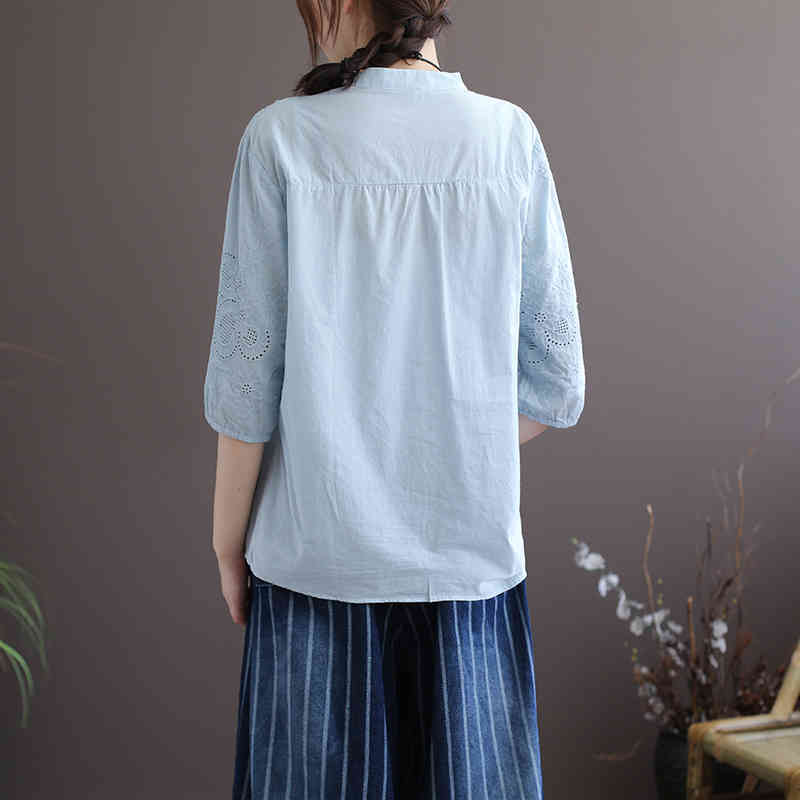 Summer Style Women Tshirt Plus Size Hollow Out Embroidery Vintage Cotton V-neck Tee Shirt Femme Puff Sleeve Loose Tops XMM1 210512