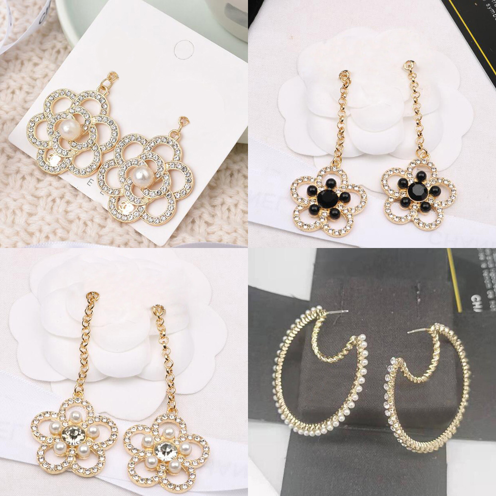 18style 18K Gold Plated Designer Letters Stud Earrings Small Sweet Wind Crystal Rhinestone Pearl Earring for Wedding Party Jewelry Accessories
18style 18K Gold Plated Designer Letters Stud Earrings Small Sweet Wind Crystal Rhinestone Pearl Earring for Wedding Party Jewelry Accessories