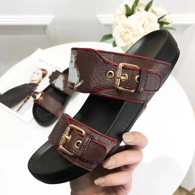 Classic Couples style Women Designer Flat Slides Sandals Flip Flops slippers Woman men Luxurys Designers Sandal silde with box Size 35-46
Classic Couples style Women Designer Flat Slides Sandals Flip Flops slippers Woman men Luxurys Designers Sandal silde with box Size 35-46