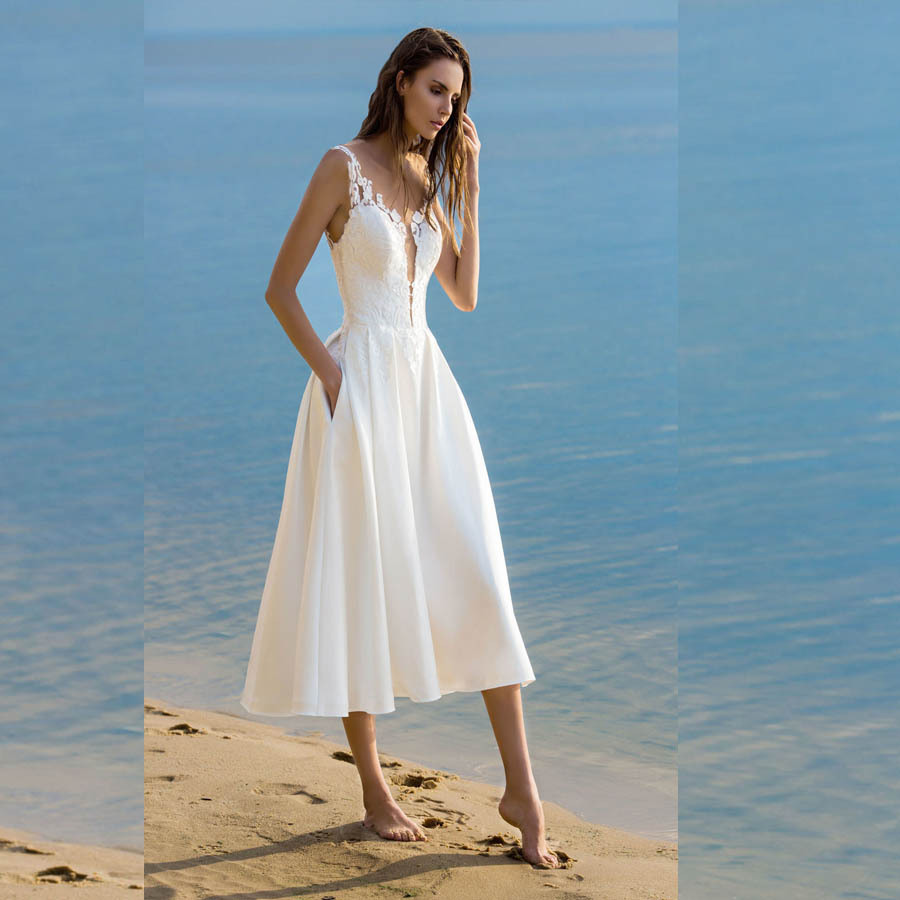 Women Dress Deep V Neck Bohemia Sexy Long White Maxi es High Waist Large Hem Summer Beach es Plus Size 210513