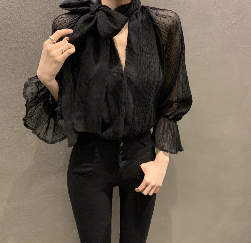 Stylish Gentle Tops Chiffon Flare Sleeves Office Lady Feminine Elegant Women Chic Blouses Sweet Loose Shirts 210421