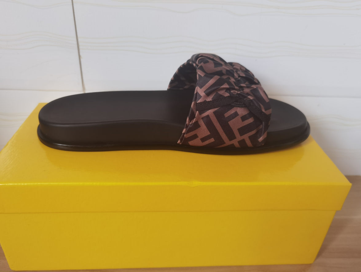 2021 Womens Slippers Luxury Slides Slipper Summer Sexy Sandals Mens Luxurys, Box
2021 Womens Slippers Luxury Slides Slipper Summer Sexy Sandals Mens Luxurys, Box
