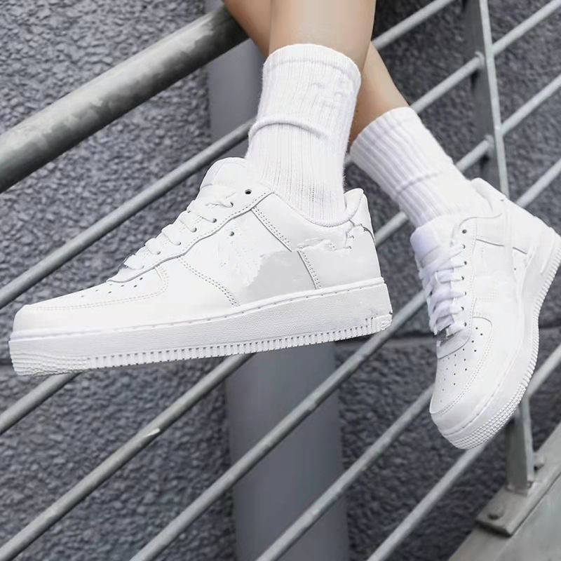 airforces Shoes 1 07 LV8 Utility Mid High low Red Black White Women Men Designer Skateboad Trainer Casual, As pic
airforces Shoes 1 07 LV8 Utility Mid High low Red Black White Women Men Designer Skateboad Trainer Casual, As pic