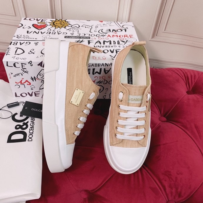 casual canvas shoe man woman men women shoes rubber platform inspired by motocross tires defines unusual design of these nylon gabardine logo triangle, 06
casual canvas shoe man woman men women shoes rubber platform inspired by motocross tires defines unusual design of these nylon gabardine logo triangle, 06
