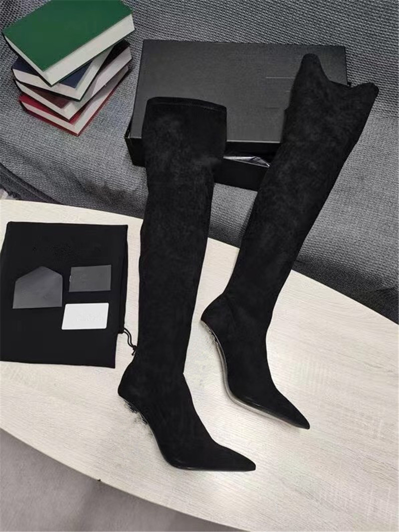 winter Thigh High Boot Womens letters tall canister Fabrics Stretch velvet Neri Crystal sheepskin Stiletto heel 9.5CM original quality Designers Boots, Black
winter Thigh High Boot Womens letters tall canister Fabrics Stretch velvet Neri Crystal sheepskin Stiletto heel 9.5CM original quality Designers Boots, Black