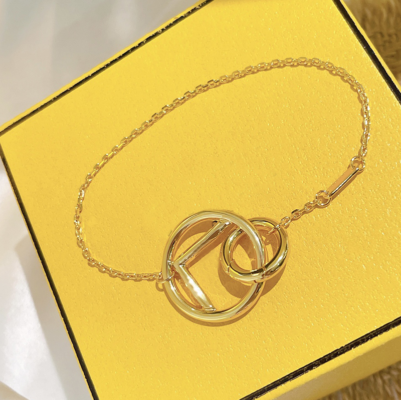 Designer Pendant Gold Necklaces For Women Luxurys Designers Letter Necklaces Mens F Bracelet Fashion Jewelry For Party With Box D2201204Z, Silver
Designer Pendant Gold Necklaces For Women Luxurys Designers Letter Necklaces Mens F Bracelet Fashion Jewelry For Party With Box D2201204Z, Silver