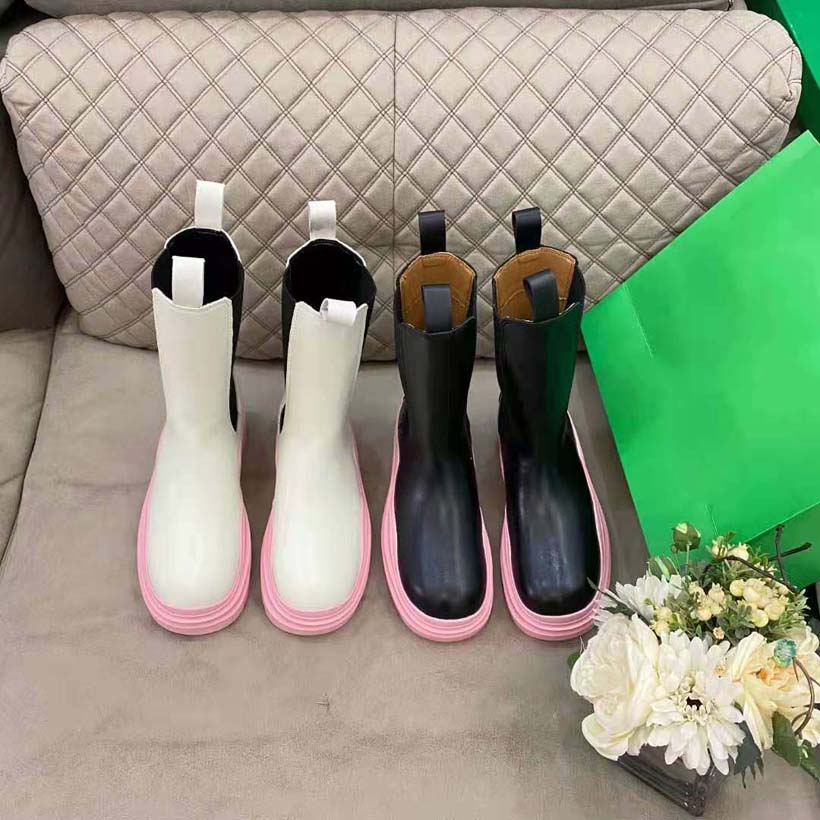 Fashion Designer Boots Ankle boot Martin Chaelsea Booties Brown Cowhide Lining Green Box Packaging Thick Bottom Height 5.5 cm Pink Luxury Shoes, #28
Fashion Designer Boots Ankle boot Martin Chaelsea Booties Brown Cowhide Lining Green Box Packaging Thick Bottom Height 5.5 cm Pink Luxury Shoes, #28