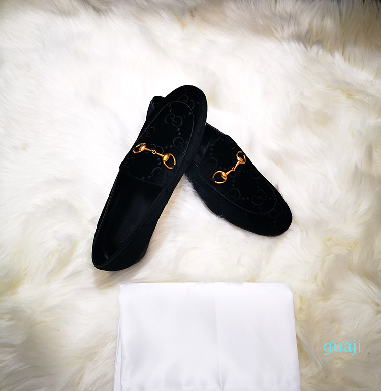 wholesale Black velvet loafers Women Universal fashion cowhide leather casual Classic dress shoes Men Rubber sole--
wholesale Black velvet loafers Women Universal fashion cowhide leather casual Classic dress shoes Men Rubber sole--