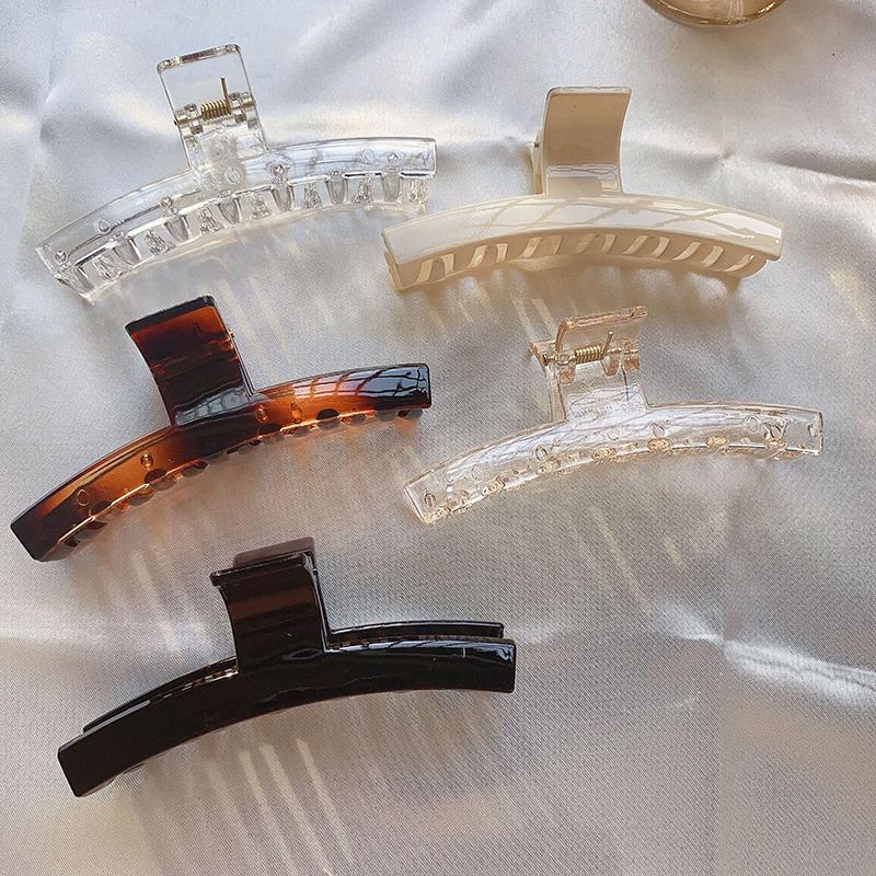 Korean Solid Big Hair Claws Elegant Transparent Plastic Hair Clips Hairpin Barrette Headwear for Women Girl Hair Accessories
Korean Solid Big Hair Claws Elegant Transparent Plastic Hair Clips Hairpin Barrette Headwear for Women Girl Hair Accessories