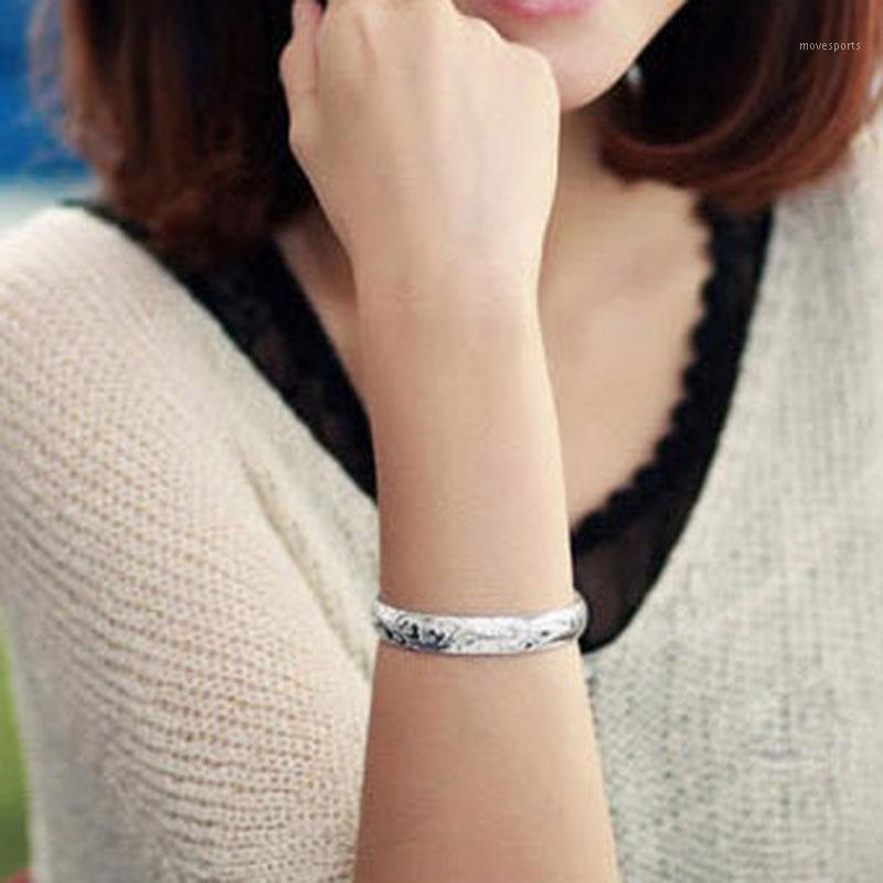 Charm Bracelets YAOLOGE Silver Plated Retro Nostalgic Fashion Classic Open Thick Bracelet Simple Cloud Bangle For Women Hand Jewelry1
Charm Bracelets YAOLOGE Silver Plated Retro Nostalgic Fashion Classic Open Thick Bracelet Simple Cloud Bangle For Women Hand Jewelry1