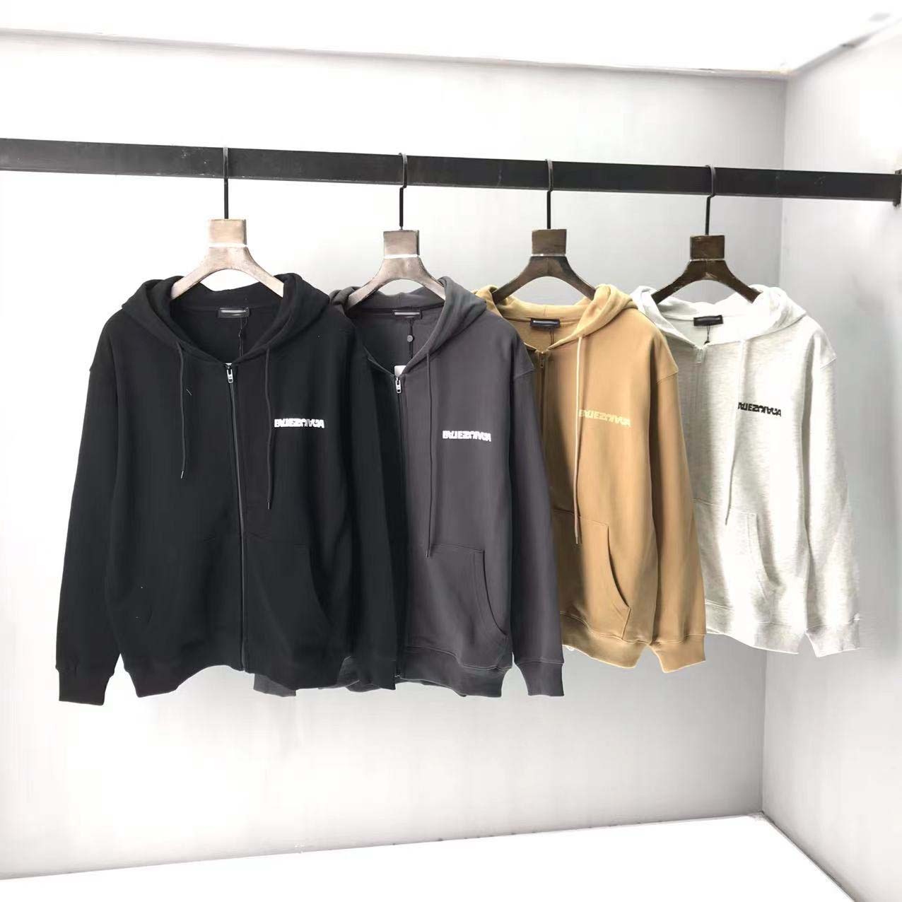 2021ss spring and summer new high grade cotton printing short sleeve round neck panel T-Shirt Size: m-l-xl-xxl-xxxl Color: black white m13232432w
2021ss spring and summer new high grade cotton printing short sleeve round neck panel T-Shirt Size: m-l-xl-xxl-xxxl Color: black white m13232432w