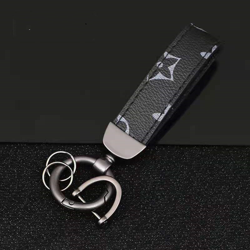 Multifunctional male keychain waist hanging high-end atmosphere creative leather couple pendant small gifts Variety of styles, Silver 
Multifunctional male keychain waist hanging high-end atmosphere creative leather couple pendant small gifts Variety of styles, Silver