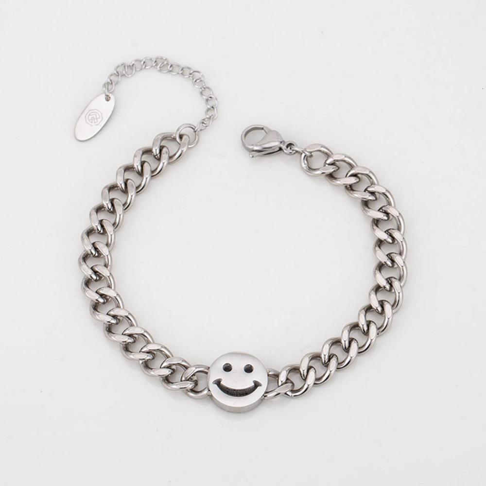 ,bracelet Fashion personality men's and women's simple punk titanium steel smile thick chain bracelet, Golden;silver
,bracelet Fashion personality men's and women's simple punk titanium steel smile thick chain bracelet, Golden;silver
