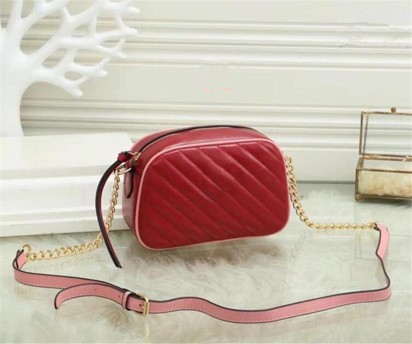 2021 Women's slant bag stylish shoulder strap leather stitching check color clasp purse 48
2021 Women's slant bag stylish shoulder strap leather stitching check color clasp purse 48