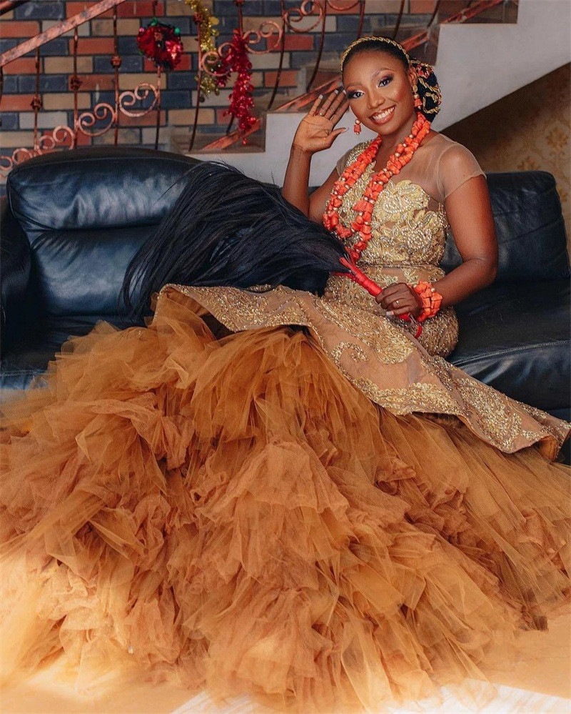 Plus Size Evening Dresses Appliqued Lace Tiered Tulle Mermaid Pageant Prom Dress Jewel Neck Custom Made Sweep Train Vestido de novia