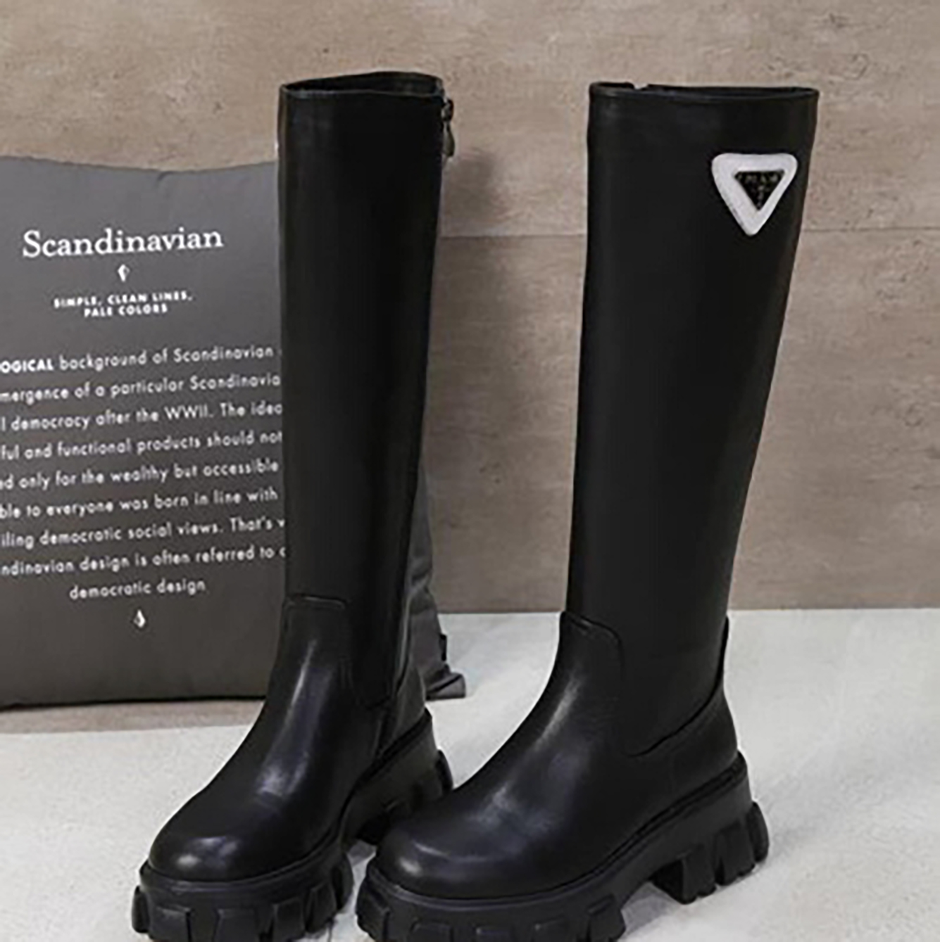 2021 women shoes knee boots fashion ladies boot brand high bootis trend Designer woman bootes top quality
2021 women shoes knee boots fashion ladies boot brand high bootis trend Designer woman bootes top quality