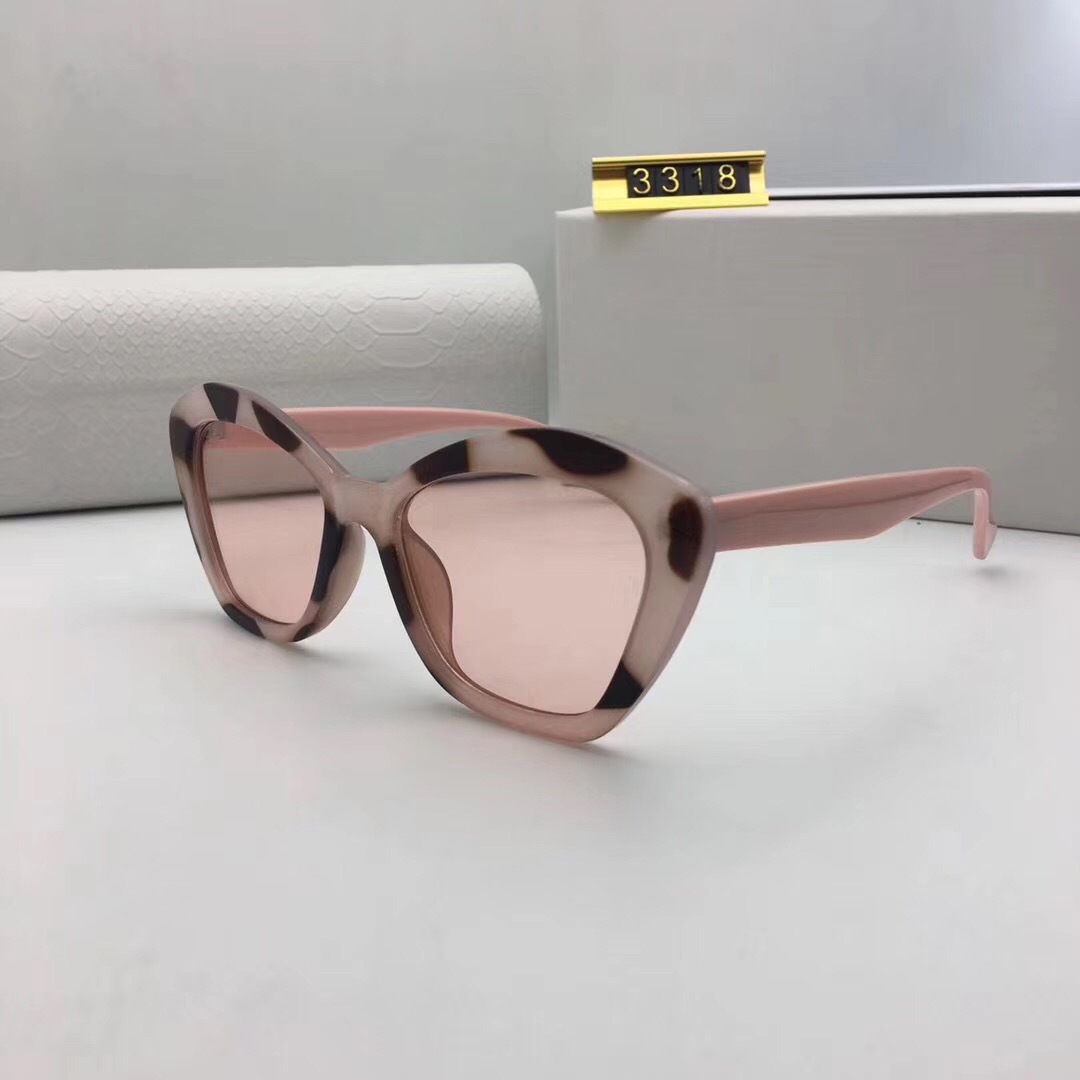 Fashion Designer Cat Eye Ladies Sunglasses Women Summer Travel Eyewear 3318 Blue Black Leopard Print Pink UV400 Protection Retro Glasses, White;black
Fashion Designer Cat Eye Ladies Sunglasses Women Summer Travel Eyewear 3318 Blue Black Leopard Print Pink UV400 Protection Retro Glasses, White;black