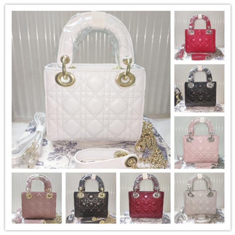 5A Quality Mini Luxury Handbag 18 Style Designer Fabric Belt Leather Saddle Shoulder 17cm Bag Houndstooth CrossBodybag Box Lady Qrhpf
5A Quality Mini Luxury Handbag 18 Style Designer Fabric Belt Leather Saddle Shoulder 17cm Bag Houndstooth CrossBodybag Box Lady Qrhpf