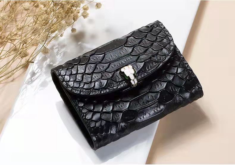 Card Holder Genuine Leather Bag Spot Women's Portable Bag Cowhide Serpentine Buckle Expanding Card Holder Airtag Wallet Coin Purse, As pic
Card Holder Genuine Leather Bag Spot Women's Portable Bag Cowhide Serpentine Buckle Expanding Card Holder Airtag Wallet Coin Purse, As pic