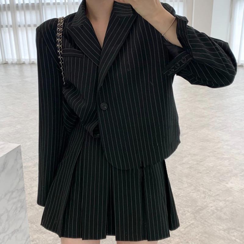 Two Piece Dress Suit Women Korean Ins Autumn Collar One Button Versatile Stripe Long Sleeve Coat High Waist Slim Pleated Skirt For, White
Two Piece Dress Suit Women Korean Ins Autumn Collar One Button Versatile Stripe Long Sleeve Coat High Waist Slim Pleated Skirt For, White