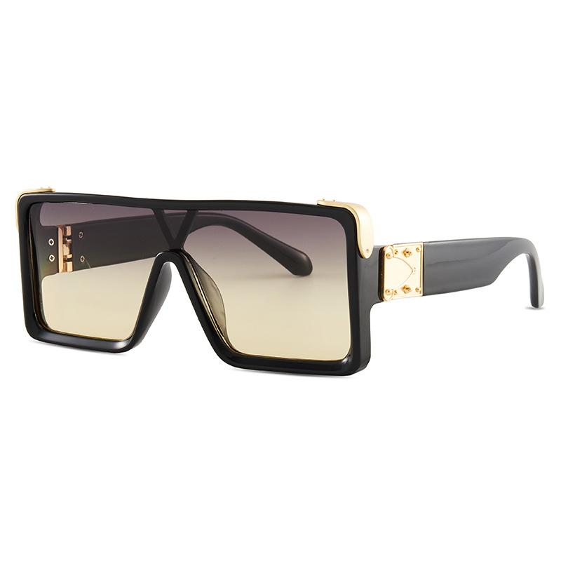 High Quality Womans Sunglasses Luxury Mens Sun glasses UV Protection men Designer eyeglass Gradient Metal hinge Fashion women spectacles wit, White;black
High Quality Womans Sunglasses Luxury Mens Sun glasses UV Protection men Designer eyeglass Gradient Metal hinge Fashion women spectacles wit, White;black
