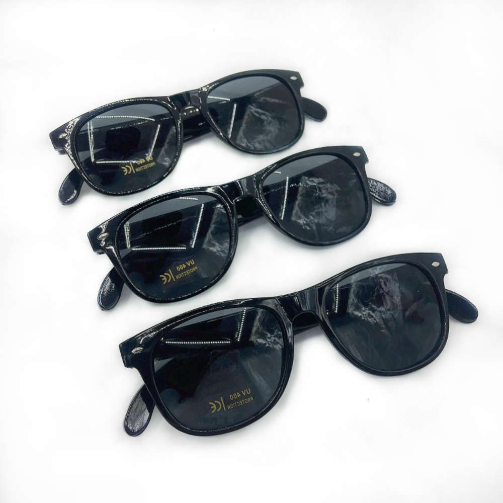 Highend accessories T China factory high quality black sunglass in stock for promotional event
Highend accessories T China factory high quality black sunglass in stock for promotional event