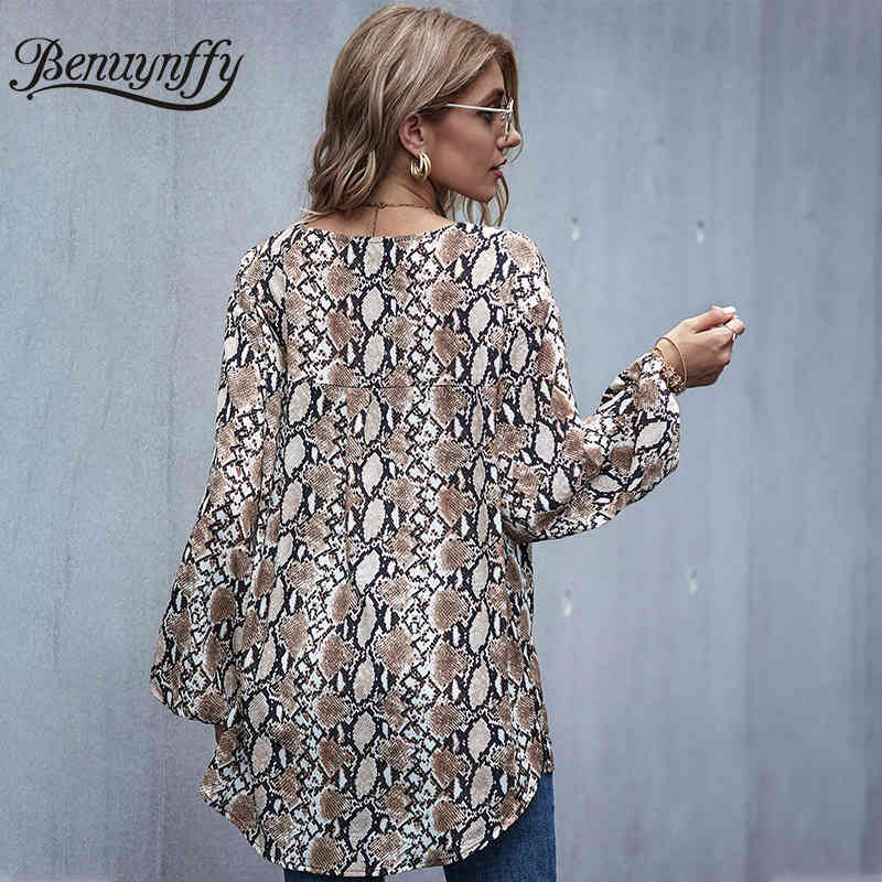 Snakeskin Print Drop Shoulder Loose Top Blouse Women Autumn Fashion V-Neck Long Sleeve Highstreet Ladies Blouses Tops 210510