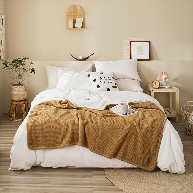 Lamb Cashmere Plus Knitted Blanket, Soft Texture, Delicate Touch, Daily Portable Small , Thickened And Warmer Blankets
