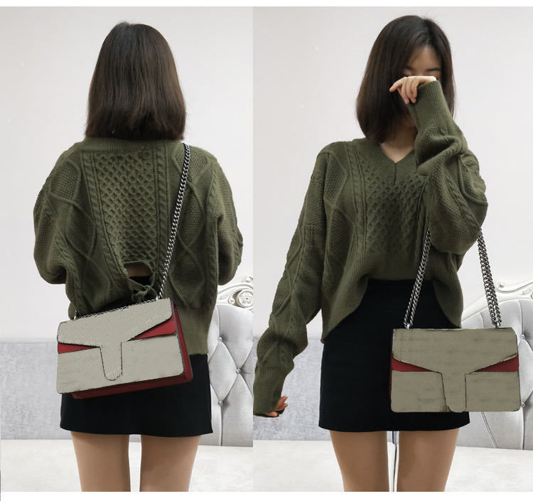 Womens Retro Purses Designer Handbag Shoulder Bag Women Luxury Bags Christmas High Quality Leather Alloy Wallets Crossbody Handbags Fashion
Womens Retro Purses Designer Handbag Shoulder Bag Women Luxury Bags Christmas High Quality Leather Alloy Wallets Crossbody Handbags Fashion
