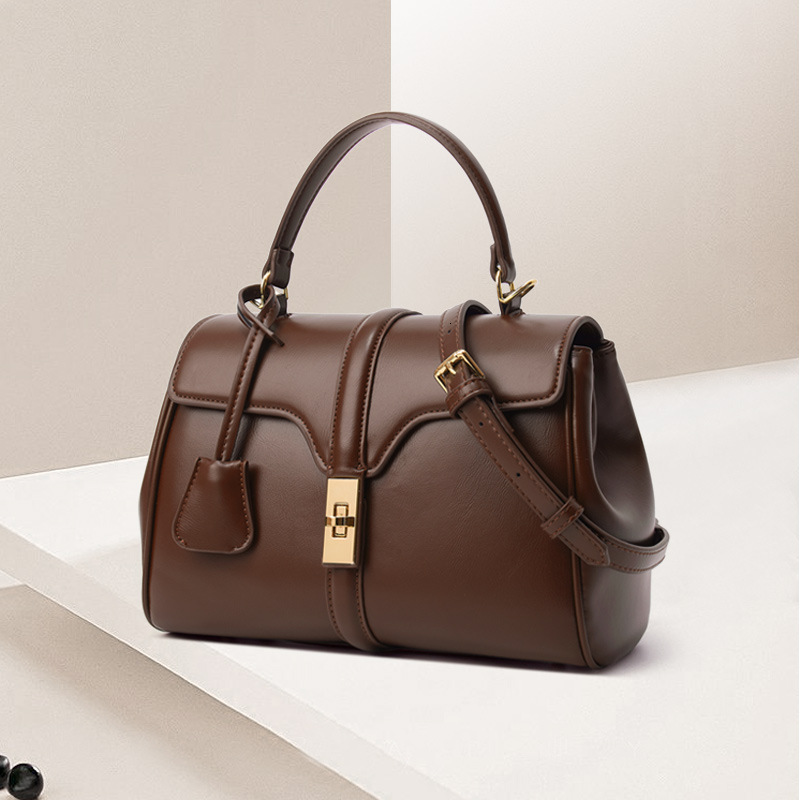 Fashion Simple 2021 Large Capacity Versatile Bucket Texture Messenger Women's Bag
Fashion Simple 2021 Large Capacity Versatile Bucket Texture Messenger Women's Bag