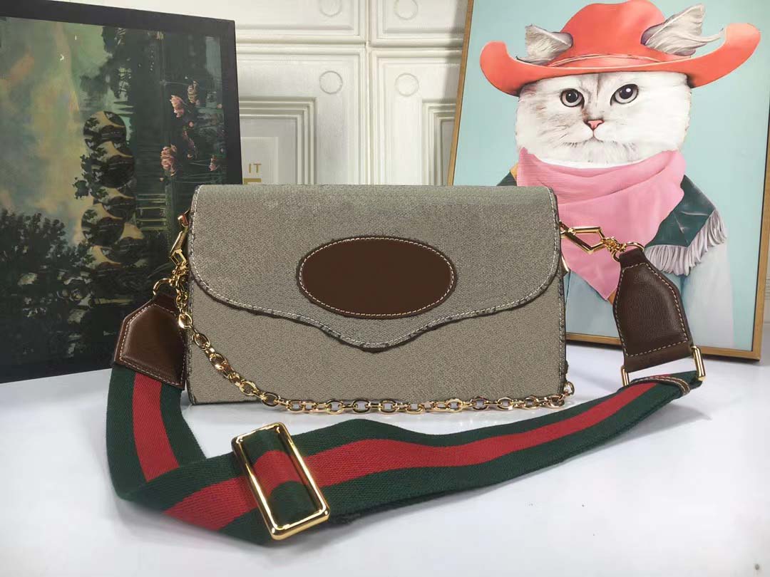 Senior designer ladies handbag retro messenger bags classic envelope bag single shoulder large capacity chain handbag. Tote#677286
Senior designer ladies handbag retro messenger bags classic envelope bag single shoulder large capacity chain handbag. Tote#677286