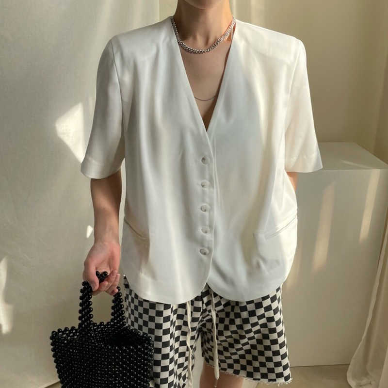 Korejpaa Women Shirt Summer Korean Chic Simple Retro V-Neck Pocket Single-Breasted Casual Solid Color Short-Sleeved Blouses 210526