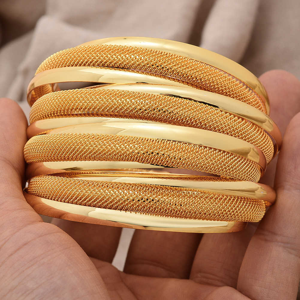 4pcs/lot Gold Color Bangles for Women Dubai Bride Wedding Cuff Bracelet Africa Bangles Jewelry Gold Charm Bracelet Party Gifts Q0722
4pcs/lot Gold Color Bangles for Women Dubai Bride Wedding Cuff Bracelet Africa Bangles Jewelry Gold Charm Bracelet Party Gifts Q0722