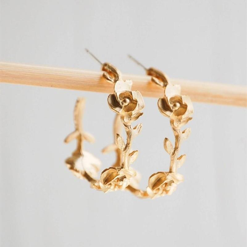 Stud Fashion "C" Shaped Flower Floral Leaves Plants Copper Earrings For Women Party Wedding Causal Daily Wholesale Jewelry, Golden;silver
Stud Fashion "C" Shaped Flower Floral Leaves Plants Copper Earrings For Women Party Wedding Causal Daily Wholesale Jewelry, Golden;silver