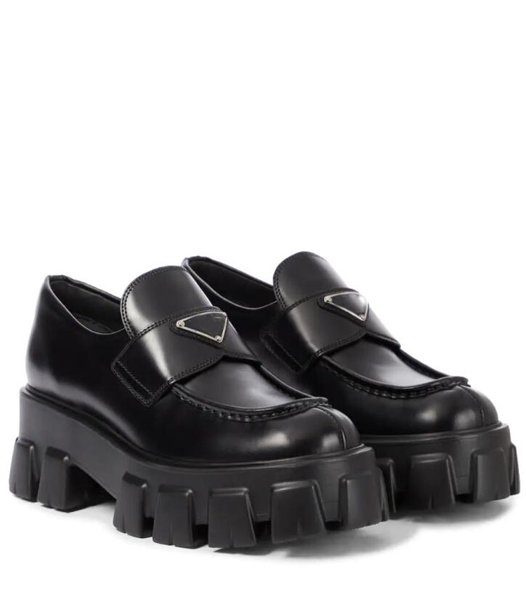 2021s Women Loafers casual shoes Platform Heel black leather luxury designer sneaker Monolith Brushed Leather Round Loafer in Blacks Lace-up Brand Dress Shoe EU36-41
2021s Women Loafers casual shoes Platform Heel black leather luxury designer sneaker Monolith Brushed Leather Round Loafer in Blacks Lace-up Brand Dress Shoe EU36-41