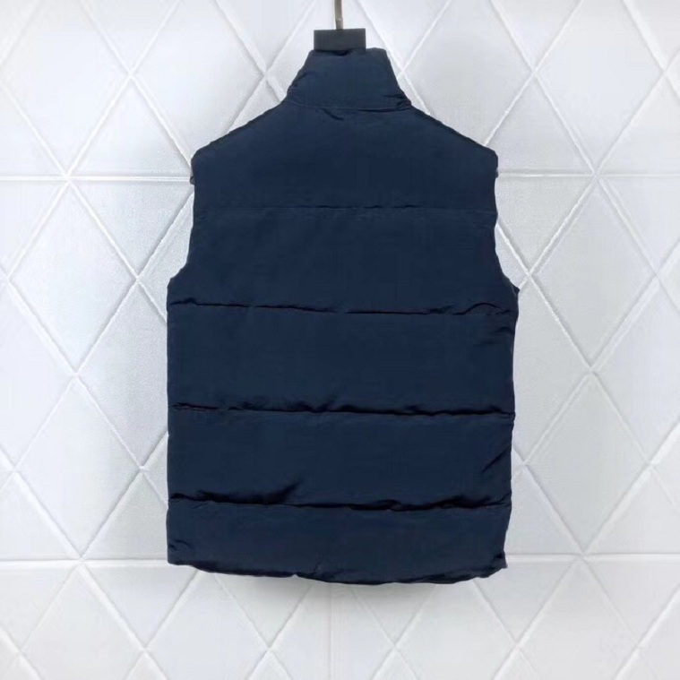 New style men and women vests Down jacket vest Keep warm mens stylist winter jackets thicken outdoor coat essential cold protection Doudoune size S, Beige
New style men and women vests Down jacket vest Keep warm mens stylist winter jackets thicken outdoor coat essential cold protection Doudoune size S, Beige