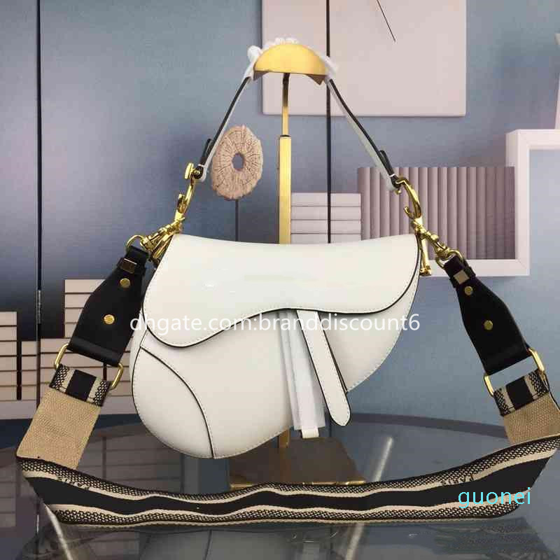 Classic Designer Handbags Shoulder Bags Oblique Canvas Embroidery Leather Women Tote saddle bag lady Fashion Banquet Cowboy 2022, Red
Classic Designer Handbags Shoulder Bags Oblique Canvas Embroidery Leather Women Tote saddle bag lady Fashion Banquet Cowboy 2022, Red
