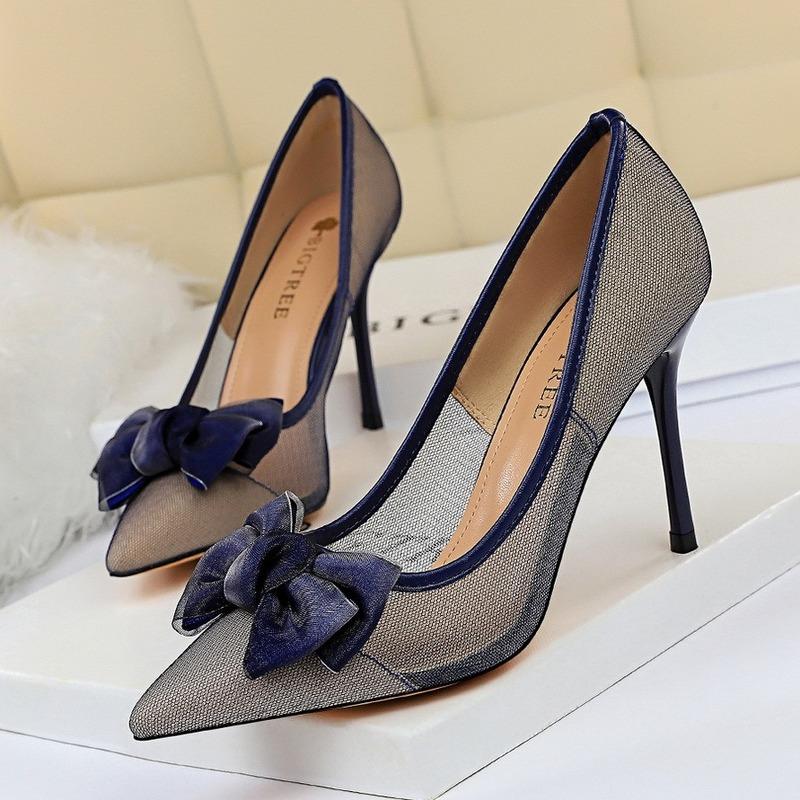 Summer Sexy High Heels Women's Shoes Fashion Mesh Surface Hollow Heel Pointed Bow Single Shoe Club Banquet Dress, Blue
Summer Sexy High Heels Women's Shoes Fashion Mesh Surface Hollow Heel Pointed Bow Single Shoe Club Banquet Dress, Blue