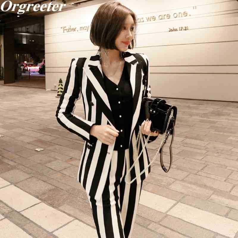 Women Business Work Wear Black White Striped Blazer Suits Casual Double Breasted Coat + Slim long Pants 2 Piece Set 210525
Women Business Work Wear Black White Striped Blazer Suits Casual Double Breasted Coat + Slim long Pants 2 Piece Set 210525