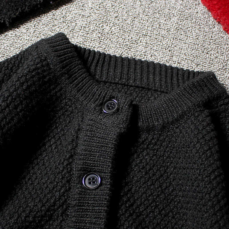 Mens Knit Winter Coats for Korean Fashion Trends Cardigan Oversized Button Sweater Crewneck Harajuku Streetwear Vintage Clothing 210929