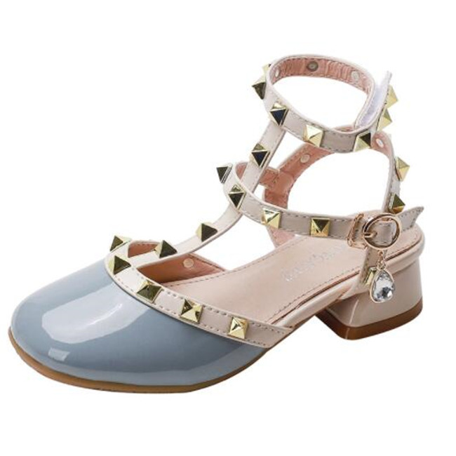 Children Girls Baotou Sandals Princess Roman Shoes Spring Summer Kids shoes Rivet Square Mouth Leather Shoe
