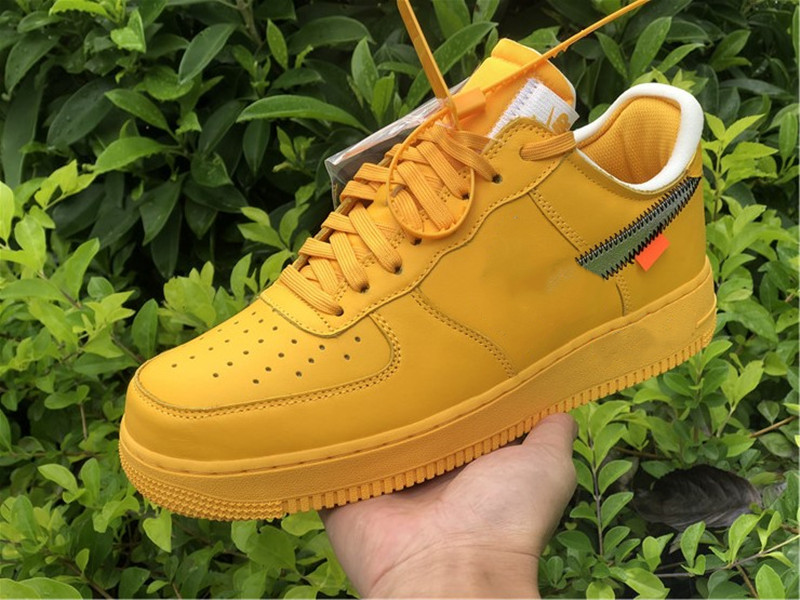 New Men Women Skate Shoes University Gold Casual Shoes Luxury Designer Sneakers Size 40-46 With Box, White
New Men Women Skate Shoes University Gold Casual Shoes Luxury Designer Sneakers Size 40-46 With Box, White