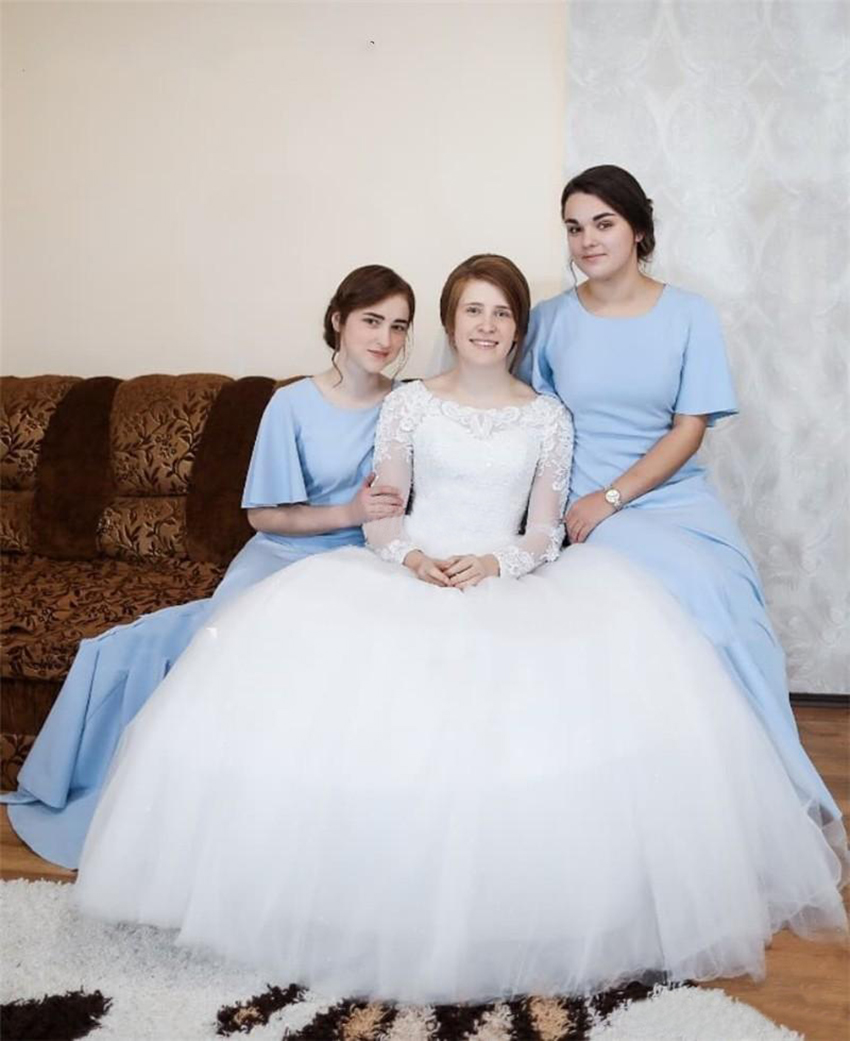 Light Sky Blue Mermaid Bridesmaid Dresses 2021 Jewel Short Sleeve Sweep Train Country Wedding Guest Gowns robes de demoiselle d'honneur