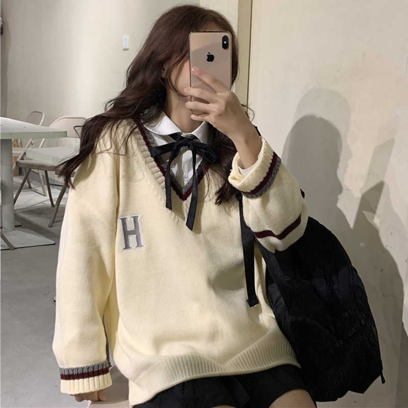 chic Harajuku Japanese vintage Preppy Sweatshirt women autumn Korean fashion loose simple V-neck casual 210608
chic Harajuku Japanese vintage Preppy Sweatshirt women autumn Korean fashion loose simple V-neck casual 210608