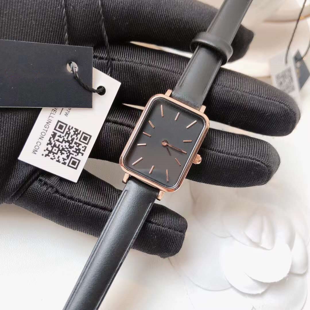 Woman Watches 26MM Casual Dress Girl Elegant Leather Strap Quartz Watch Rose Gold Top Quality Female Clock With Box, 32mm
Woman Watches 26MM Casual Dress Girl Elegant Leather Strap Quartz Watch Rose Gold Top Quality Female Clock With Box, 32mm