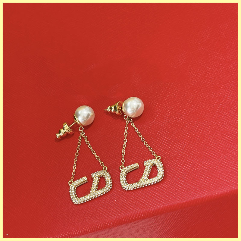 Women Designer Earings Hoop Earrings Womens Jewelry Letter V Full Diamond Tassel Pearl Earrings Stud Earring 925 Silver Wholesale 21082403R
Women Designer Earings Hoop Earrings Womens Jewelry Letter V Full Diamond Tassel Pearl Earrings Stud Earring 925 Silver Wholesale 21082403R