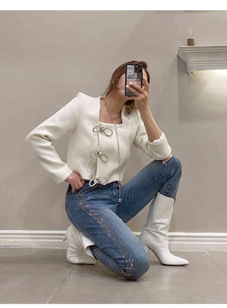 Autumn coat with a long sleeve Butterfly Button sweater age season of cultivate one's morality short thin 210506