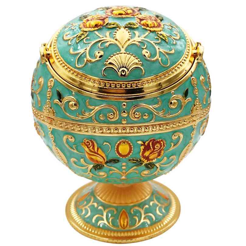 

Windproof Ash Tray Vintage Zinc Alloy Flower Pattern Globe Cigarette Ashtray Lid Tabletop Portable Home Decor Ashtrays 210902