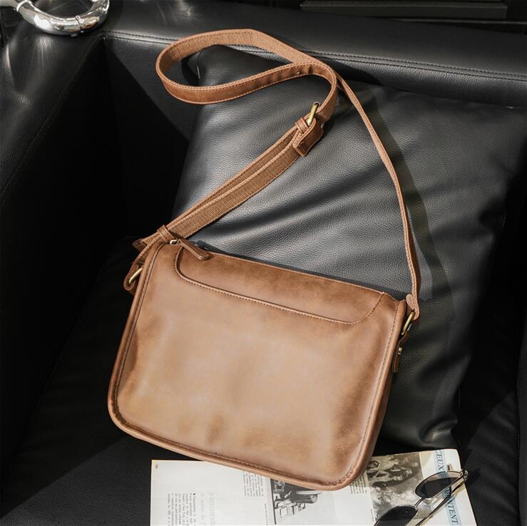 Factory wholesale men bag simple versatile retro postman bags outdoor waterproof and wear-resistant crazy horse leather handbag street fashion handbags, Brown
Factory wholesale men bag simple versatile retro postman bags outdoor waterproof and wear-resistant crazy horse leather handbag street fashion handbags, Brown